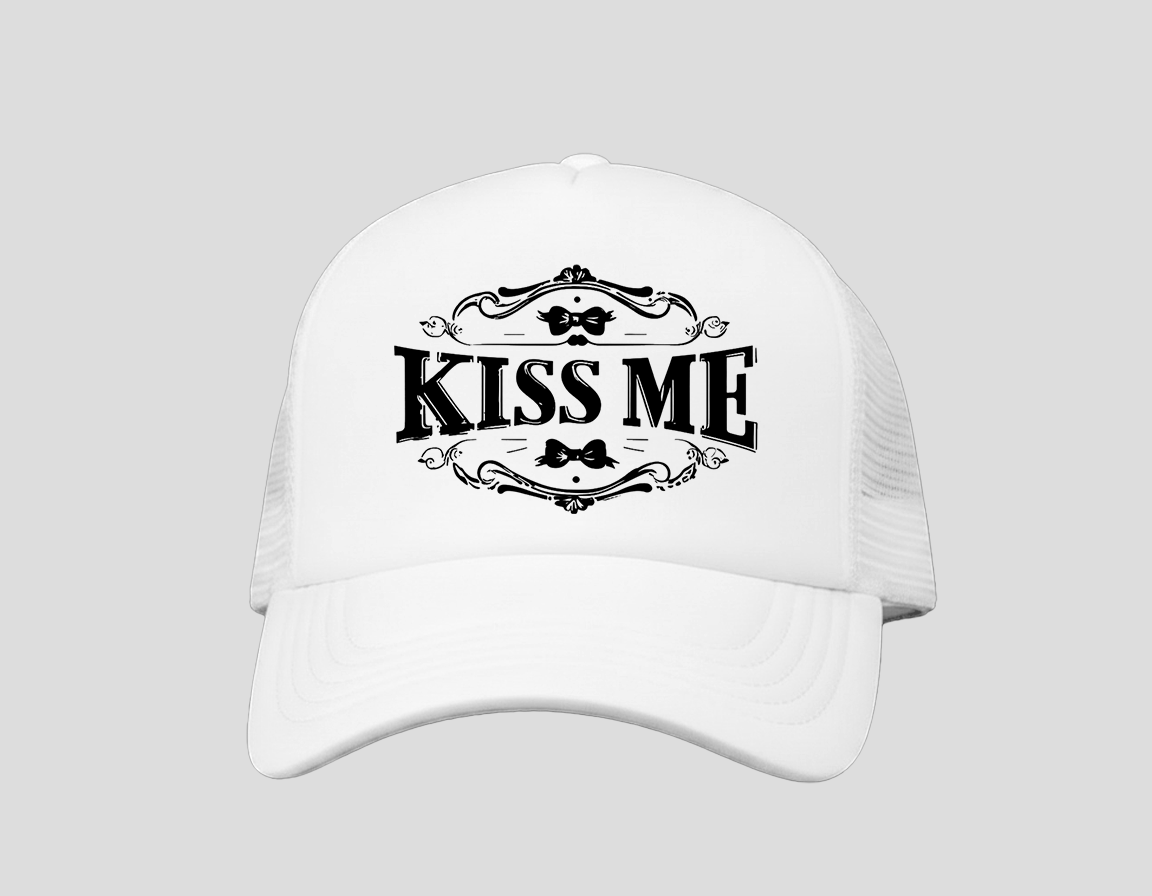 kiss my Kiss Me καπέλο με vintage text, με τη φράση “Kiss Me” - Image 1